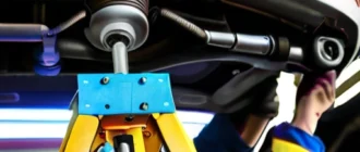 DIY авторемонт: замена wiper и масляного фильтра на поднятом автомобиле